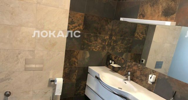Сдам двухкомнатную квартиру на 1-й Нагатинский проезд, 11к2, метро Нагорная, г. Москва