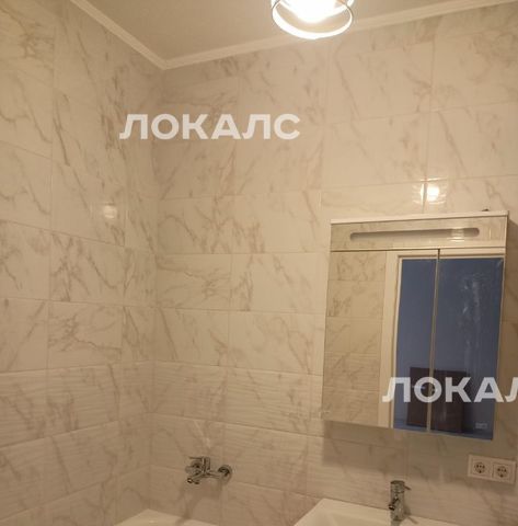 Сдам 2к квартиру на проспект Куприна, 34к1, метро Бунинская аллея, г. Москва