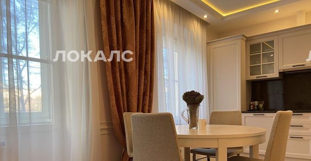 Сдается 3-комнатная квартира на Большой Патриарший переулок, 8С1, метро Баррикадная, г. Москва
