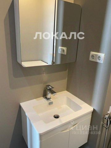 Сдаю 3к квартиру на Волоколамское шоссе, 71к2, метро Спартак, г. Москва