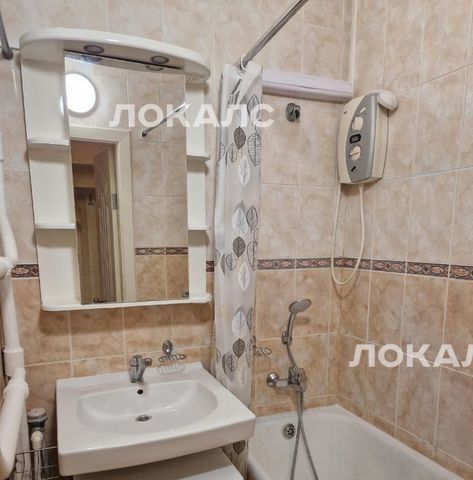 Сдается однокомнатная квартира на улица Расплетина, 19К2, метро Панфиловская, г. Москва