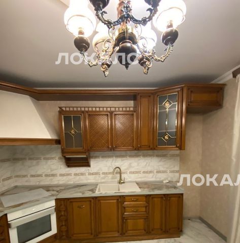 Снять четырехкомнатную квартиру на Старокачаловская улица, 18, метро Бульвар Дмитрия Донского, г. Москва
