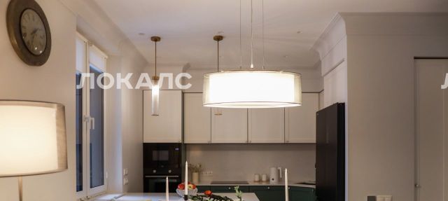 Снять трехкомнатную квартиру на Никулинская улица, 8к3, метро Юго-Западная, г. Москва