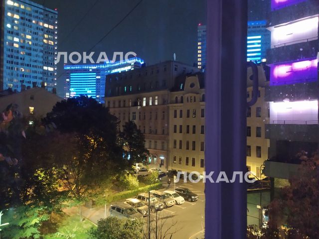 Сдаю комнату на г Москва, ул Большая Молчановка, д 24/2 стр 1, метро Арбатская (Филевская линия), г. Москва