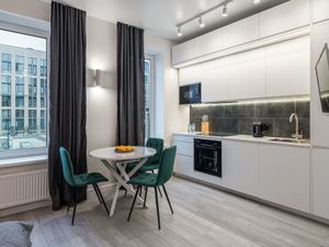 Апартаменты Flat Inn с видом на набережную у метро Технопарк