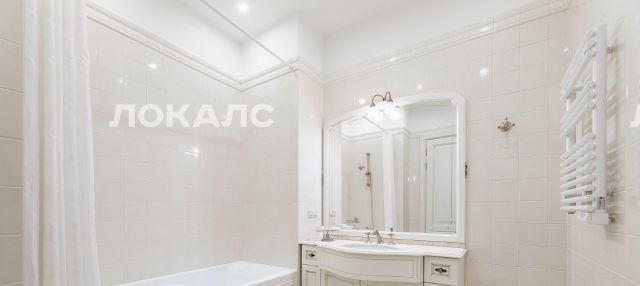 Аренда четырехкомнатной квартиры на улица Спиридоновка, 34С2, метро Арбатская (Арбатско-Покровская линия), г. Москва