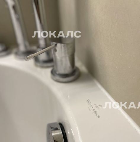 Снять трехкомнатную квартиру на Березовая аллея, 17к1, метро Отрадное, г. Москва