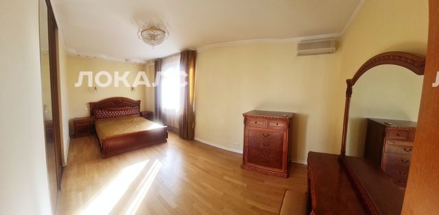 Аренда четырехкомнатной квартиры на г Москва, пр-кт Маршала Жукова, д 30, метро Октябрьское поле, г. Москва