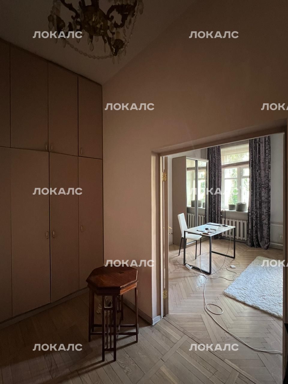 Сдаю комнату на г Москва, 2-й Обыденский пер, д 13, метро Кропоткинская, г. Москва
