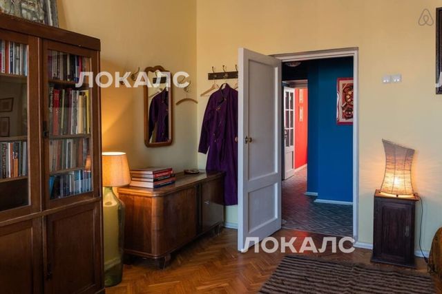 Сдаю 1-комнатную квартиру на г Москва, Малый Патриарший пер, д 5 стр 1, метро Маяковская, г. Москва