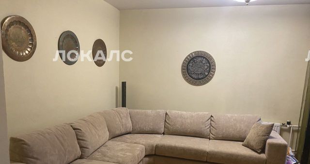 Сдам трехкомнатную квартиру на улица Алымова, 3, метро Семёновская, г. Москва