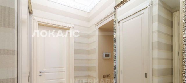 Снять 3-к квартиру на Малый Златоустинский переулок, 8С2, метро Театральная, г. Москва