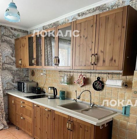 Сдается 3к квартира на к1136, г. Москва