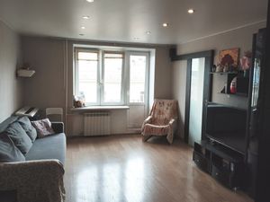3-комнатная квартира: Санкт-Петербург, Карташихина улица, 19 (64.2 м²)
