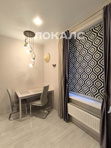 Аренда 1-к квартиры на Московская обл, г Красногорск, ул Молодежная, д 4, метро Волоколамская, г. Москва