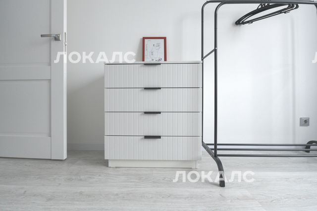 Сдается трехкомнатная квартира на г Санкт-Петербург, пр-кт Обуховской Обороны, д 38 литера К, метро Елизаровская, г. Санкт-Петербург