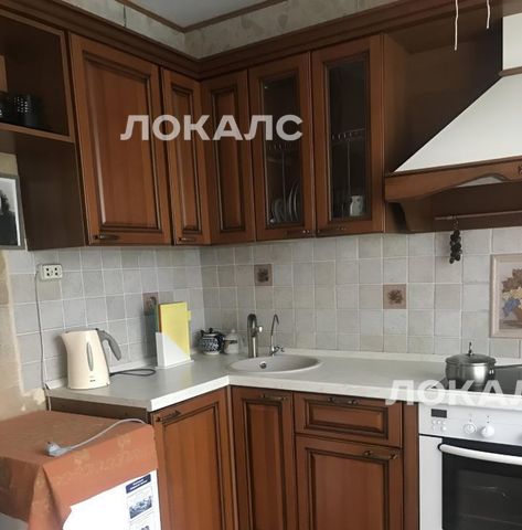 Сдается трехкомнатная квартира на улица Раменки, 11К1, метро Раменки, г. Москва