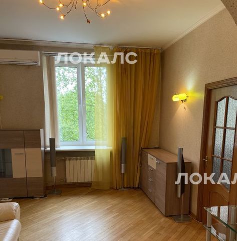 Сдаю 3-к квартиру на улица Панфилова, 10, метро Октябрьское поле, г. Москва