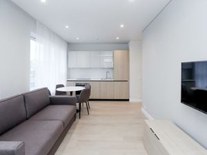 3-комнатная квартира: Екатеринбург, улица Шаумяна, 20 (58 м²)
