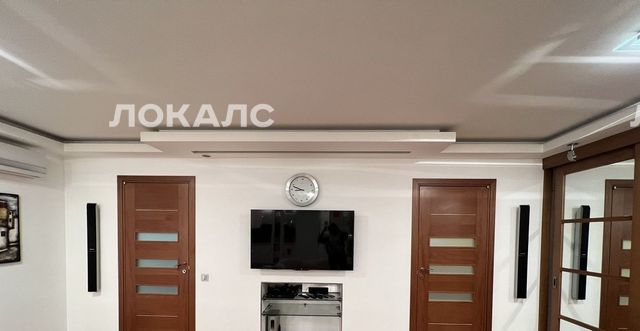 Сдаю трехкомнатную квартиру на Сеславинская улица, 12К2, г. Москва