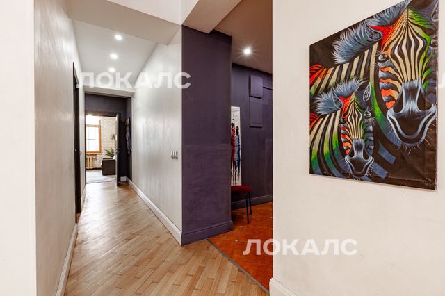 Сдаю четырехкомнатную квартиру на г Москва, ул Тверская, д 19А, метро Пушкинская, г. Москва