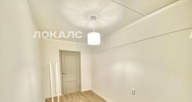 Сдаю 3-к квартиру на Денисовский переулок, 8/14, метро Комсомольская, г. Москва
