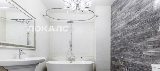 Сдам двухкомнатную квартиру на Большая Садовая улица, 5к1, метро Баррикадная, г. Москва