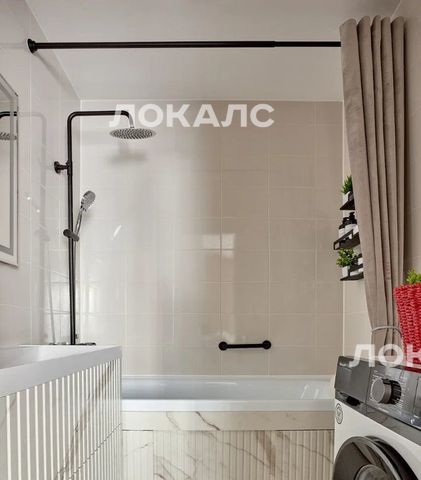 Аренда трехкомнатной квартиры на 1к3, метро Строгино, г. Москва