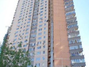 2к квартира около метро Озёрная
