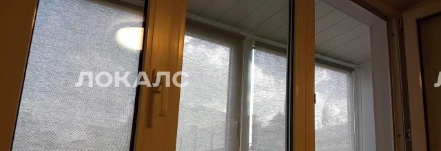 Сдаю трехкомнатную квартиру на Смоленский бульвар, 6-8, метро Киевская, г. Москва