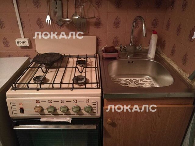 Сдам 2-к квартиру на Загородное шоссе, д5к1, метро Верхние Котлы, г. Москва