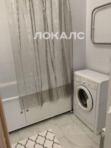 Аренда двухкомнатной квартиры на улица Нижняя Хохловка, 8, метро Новохохловская, г. Москва