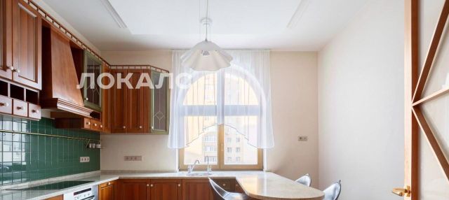 Снять трехкомнатную квартиру на Краснопролетарская улица, 7, метро Менделеевская, г. Москва