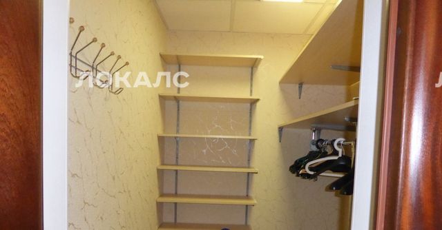 Сдается четырехкомнатная квартира на 1-й Нагатинский проезд, 11к2, метро Нагатинская, г. Москва