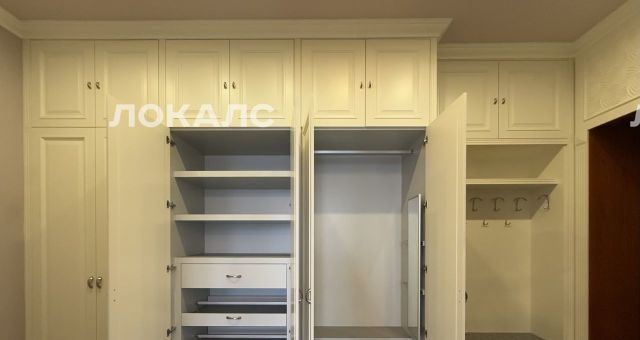 Снять 2х-комнатную квартиру на Садовая-Триумфальная улица, 4/10, метро Цветной бульвар, г. Москва