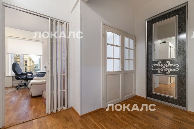 Аренда 4-комнатной квартиры на г Москва, Кутузовский пр-кт, д 4/2, метро Деловой центр (Солнцевская линия), г. Москва