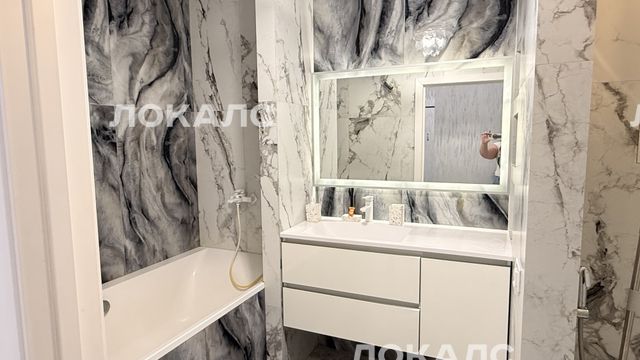 Сдаю 3к квартиру на г Москва, пр-д Невельского, д 3 к 1, метро Авиамоторная, г. Москва