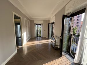 Светлая квартира с хорошим ремонтом 