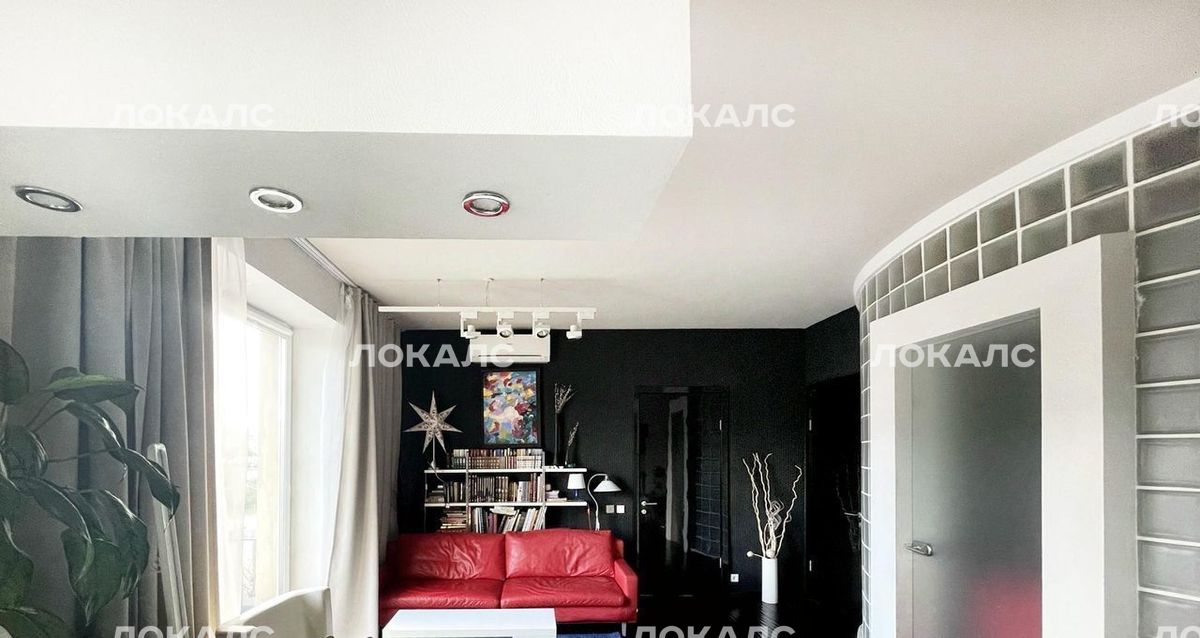 Снять трехкомнатную квартиру на Новослободская улица, 62К2, метро Савёловская, г. Москва