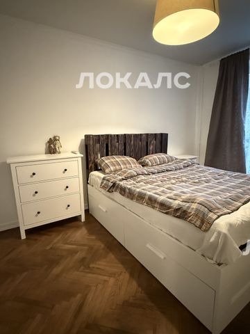 Снять двухкомнатную квартиру на г Москва, ул Заморёнова, д 14-16, метро Баррикадная, г. Москва