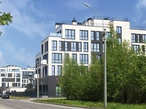 3-комнатная квартира: Санкт-Петербург, Нижне-Каменская улица, 7к1 (82 м²)